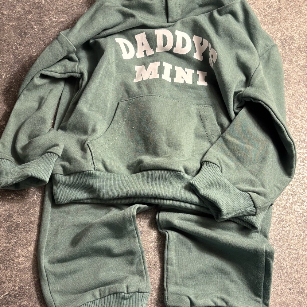 Green 'Daddy's Mini' Hoodie and Pants Set